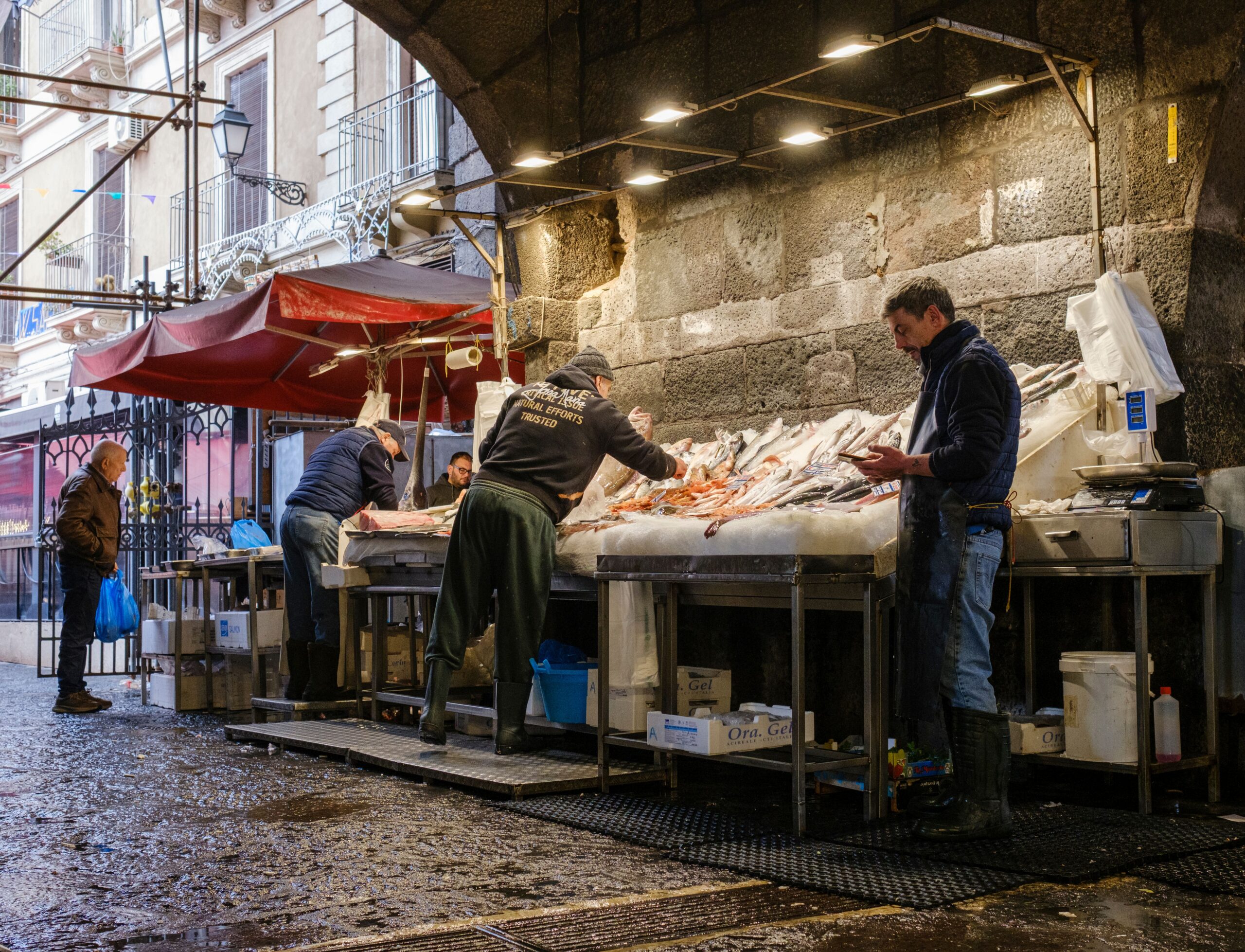 Targ rybny La Pescheria w Katanii