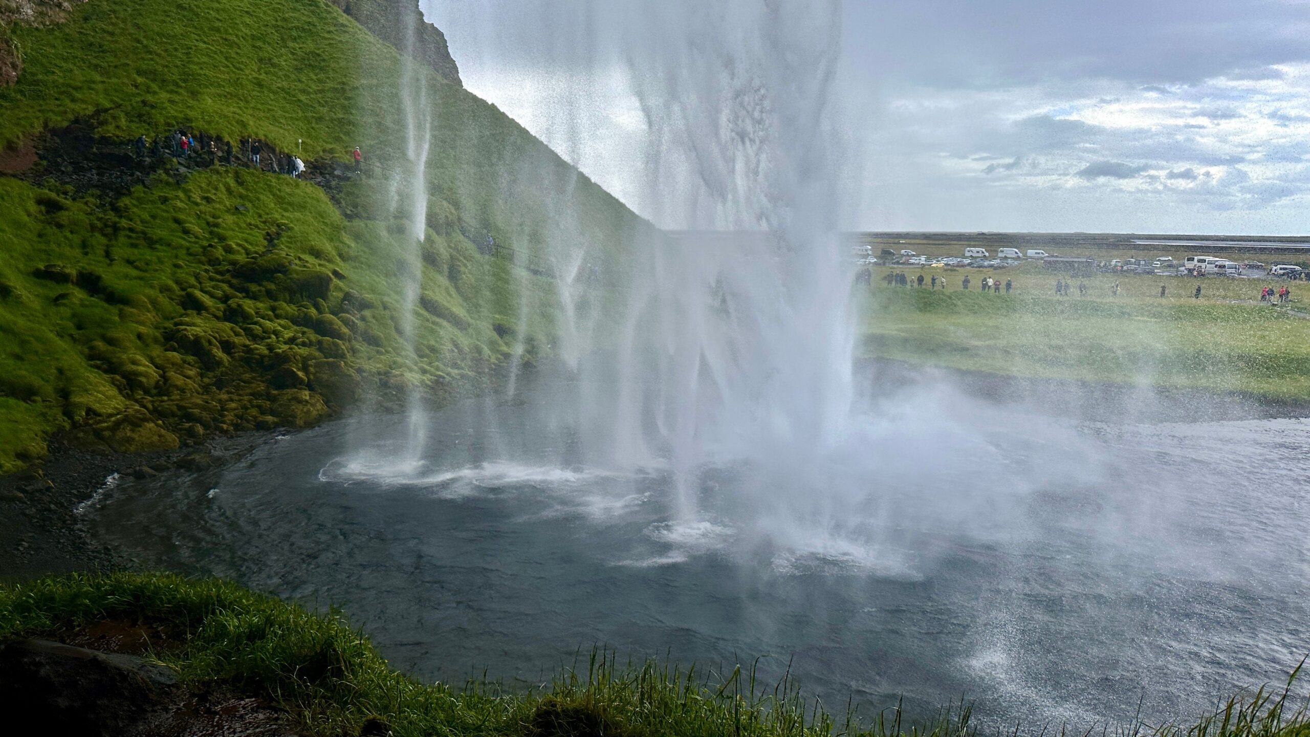 Wodospad Seljalandsfoss w Islandii